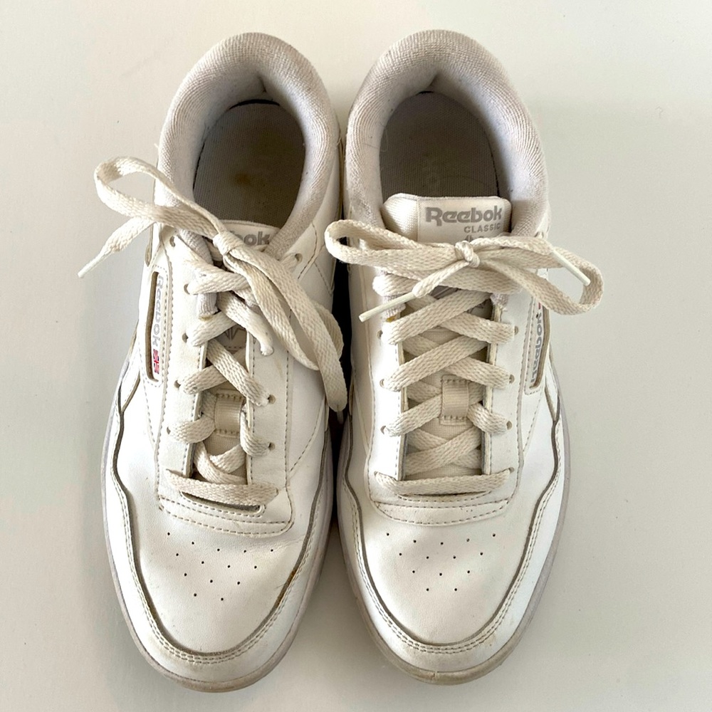 Reebok women's Club Memt Sneaker, Steel/White, size 8 US FU6817